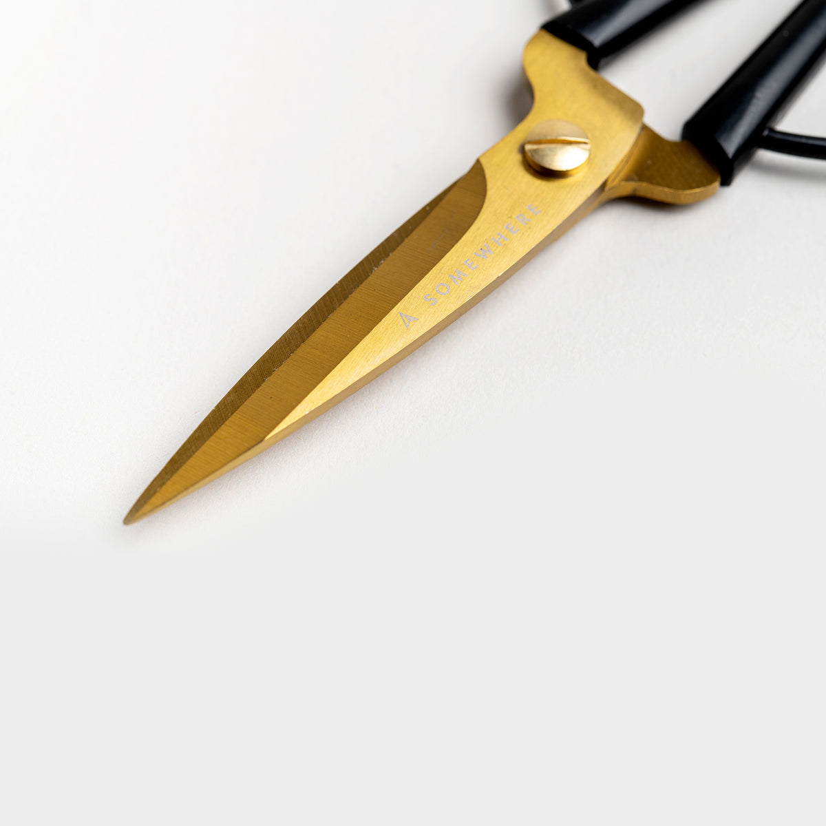 OLD SCHOOL SCISSORS - Gold | Somewhere