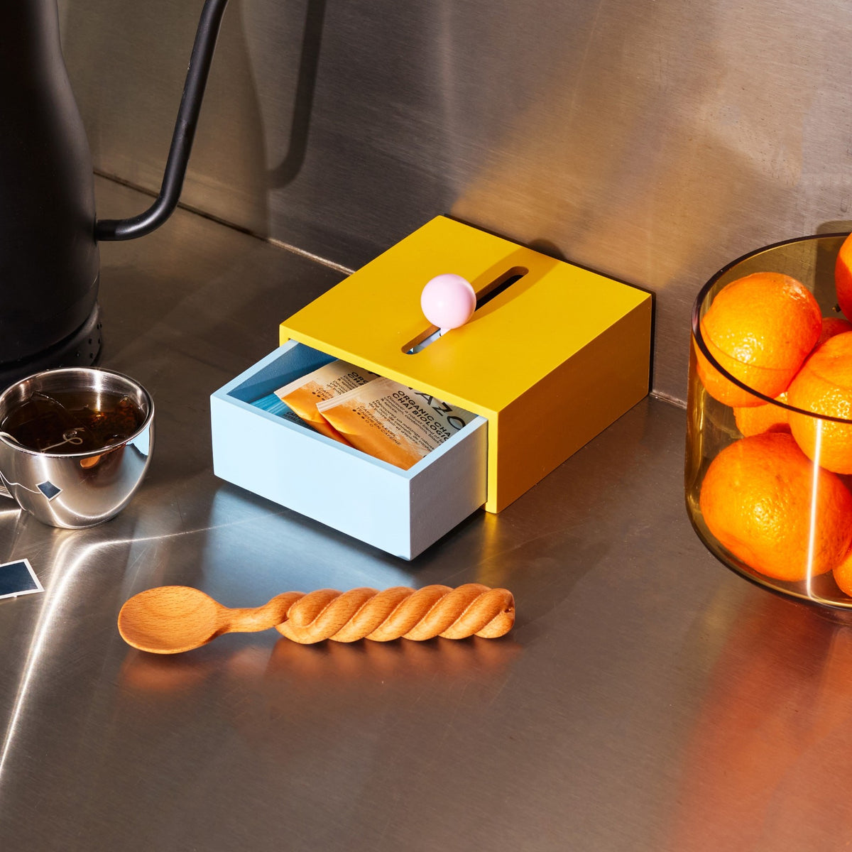 CACHE BOX - Kleine, gelbe Schmuckschatulle | Kanyon Yeh | Areaware