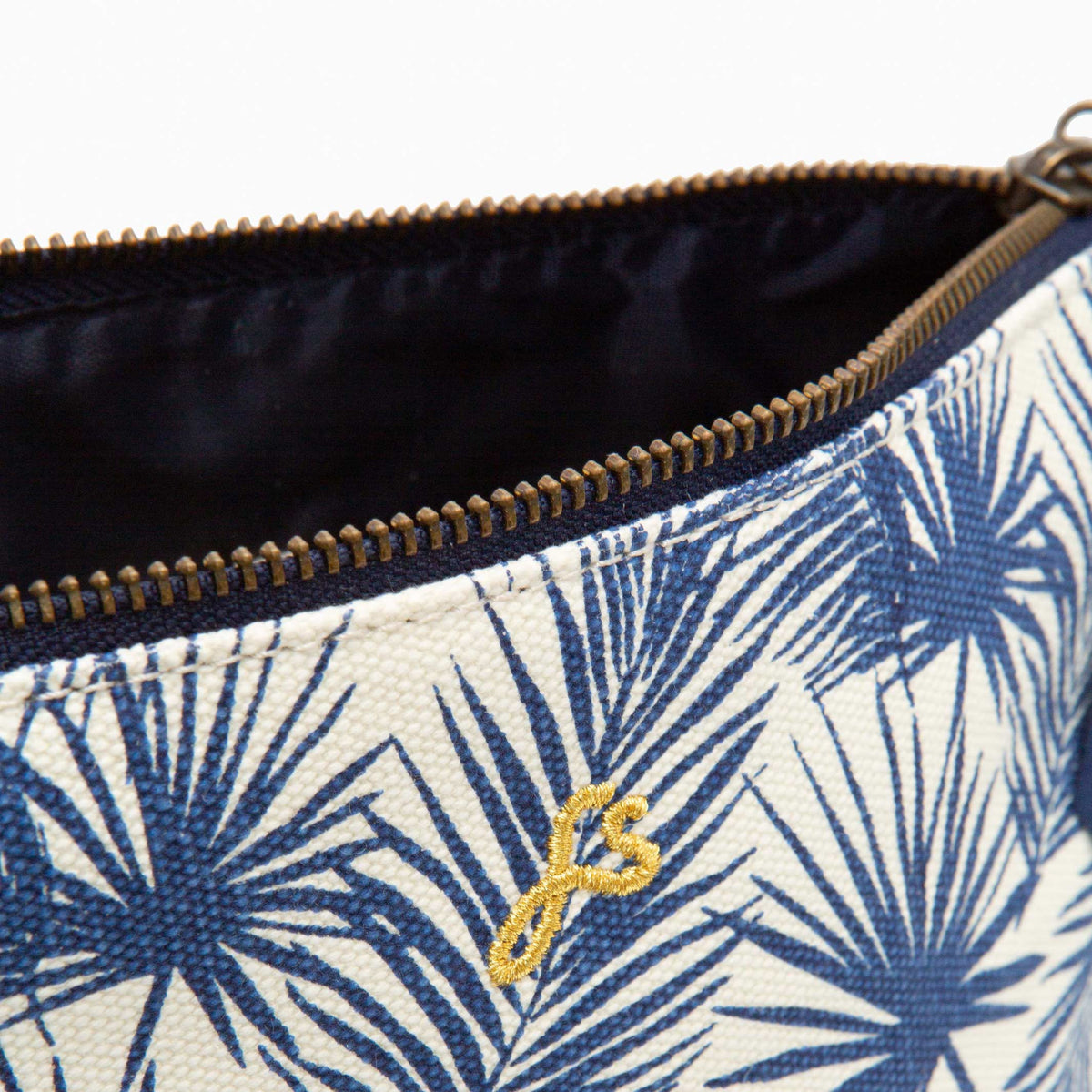 MILA BLUE PALM - Reise-Kultur-Tasche mit blauen Palmen | farans