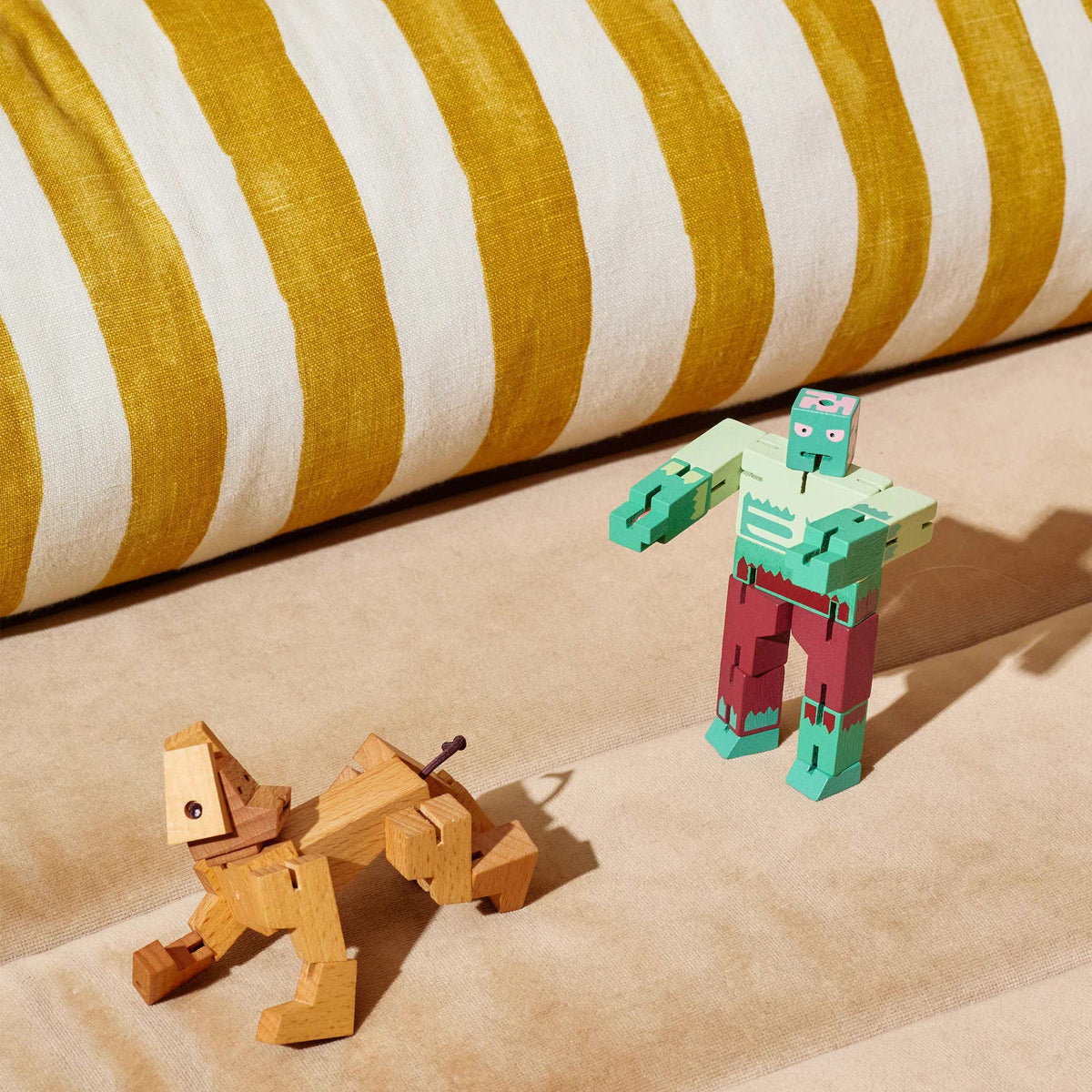 CUBEBOT® SUPERNATURAL ZOMBIE - Micro 3D Puzzle Roboter | David Weeks | Areaware