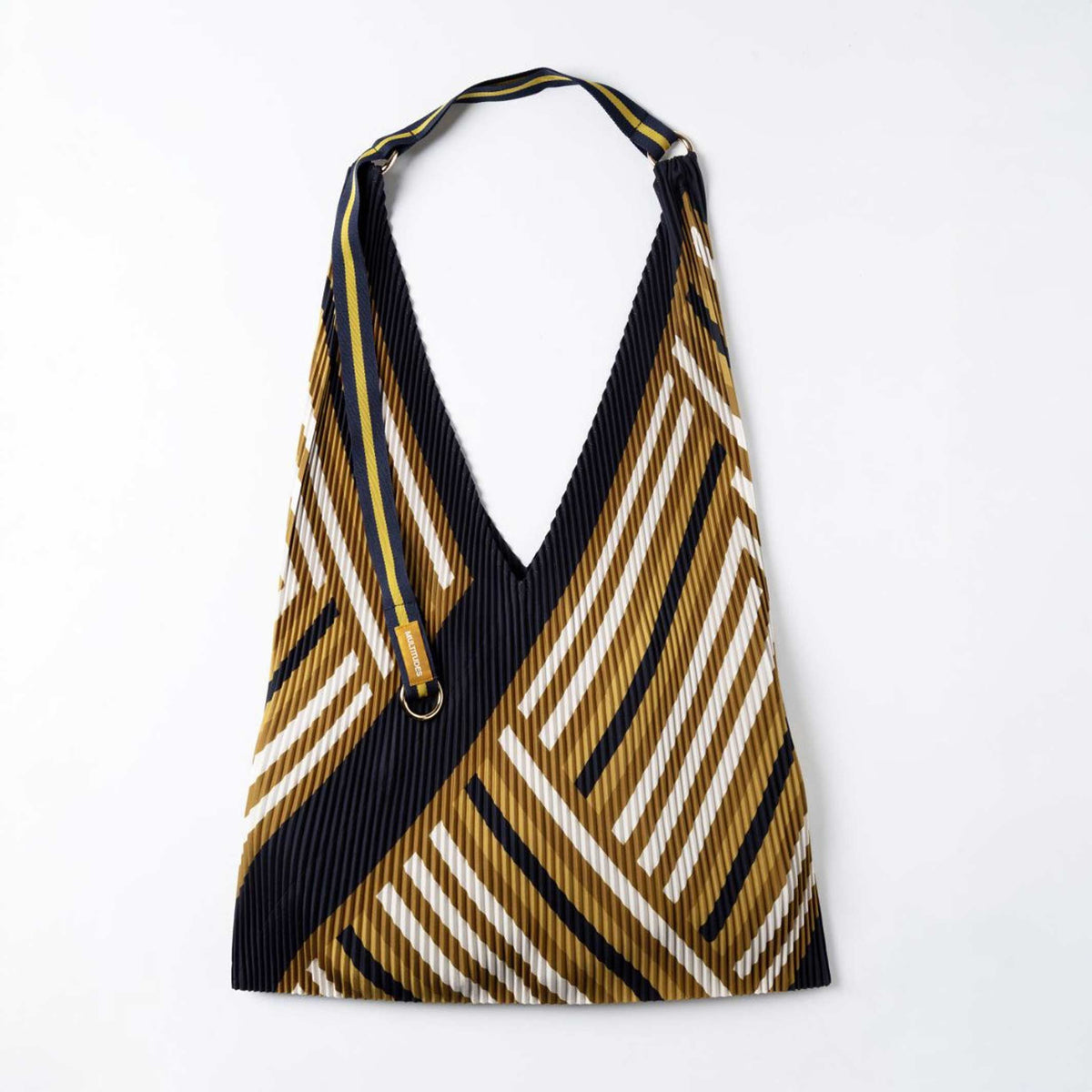 Y-Tasche Grace – Plissee-Satin · 30 × 60 cm | Multitudes