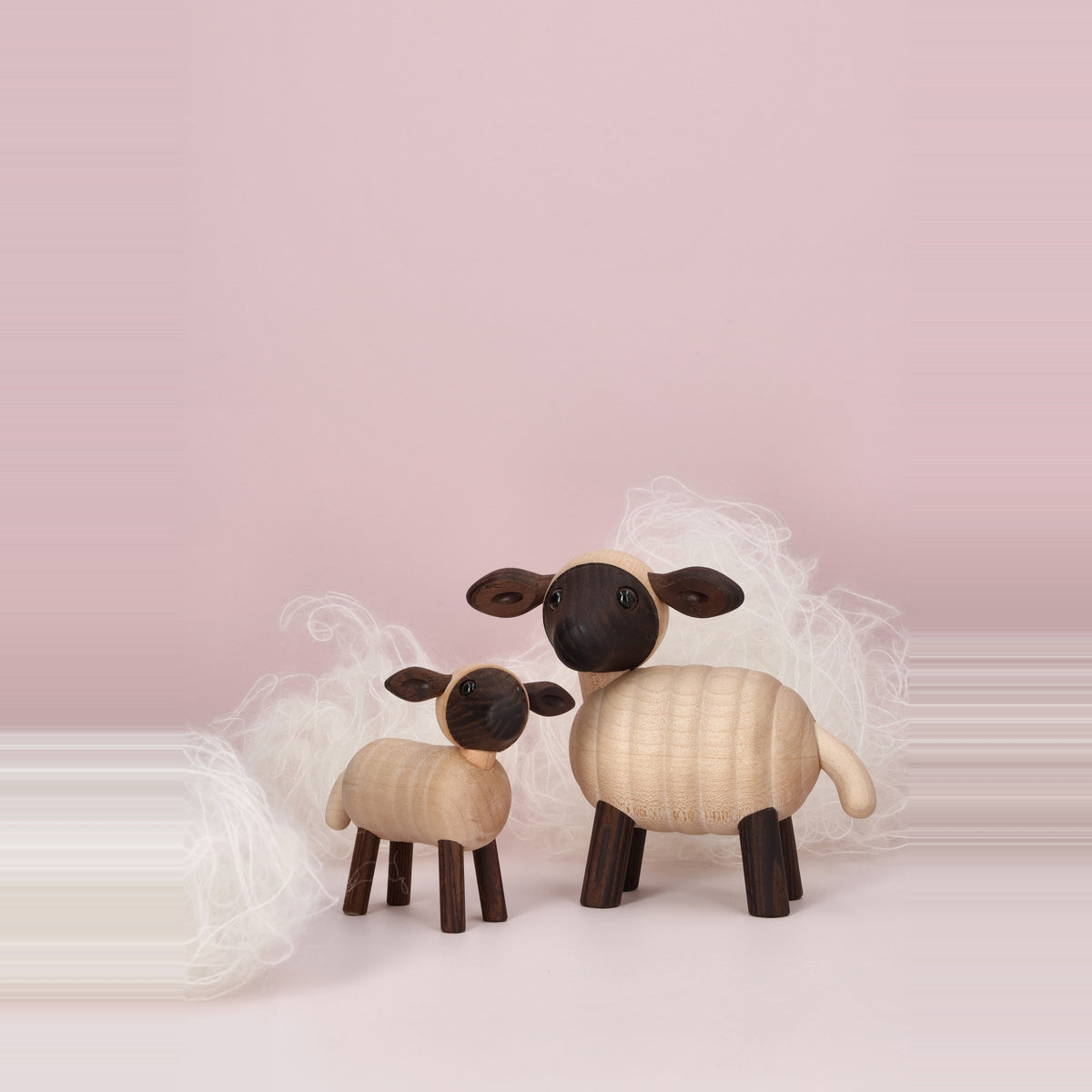 Holzlamm Will – 8,5 cm · Tierskulptur | Spring Copenhagen · Tischdeko