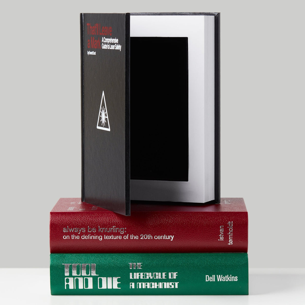 Buchbox "Always Be Knurling" – Holz · 17 cm | Craighill