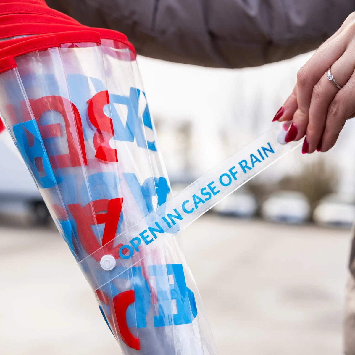 Regenschirm "open in case of..." – Transparent · Ø 103 cm | Fisura