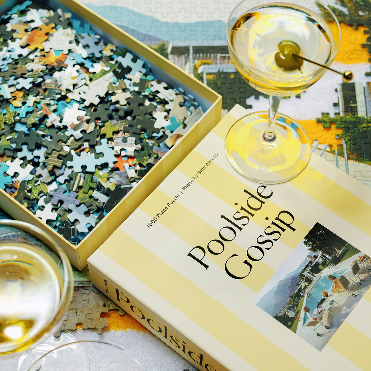 Puzzle "Poolside Gossip" – 1000 Teile · 49 × 68 cm | Piecework