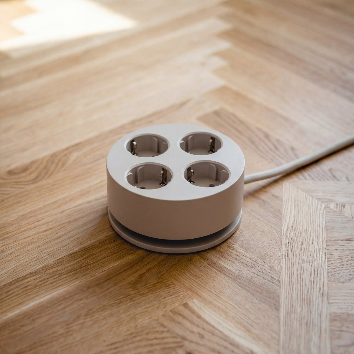 Power Strip Circular C2 – 4 Sockets Round, Ø 12.4 cm | Cords