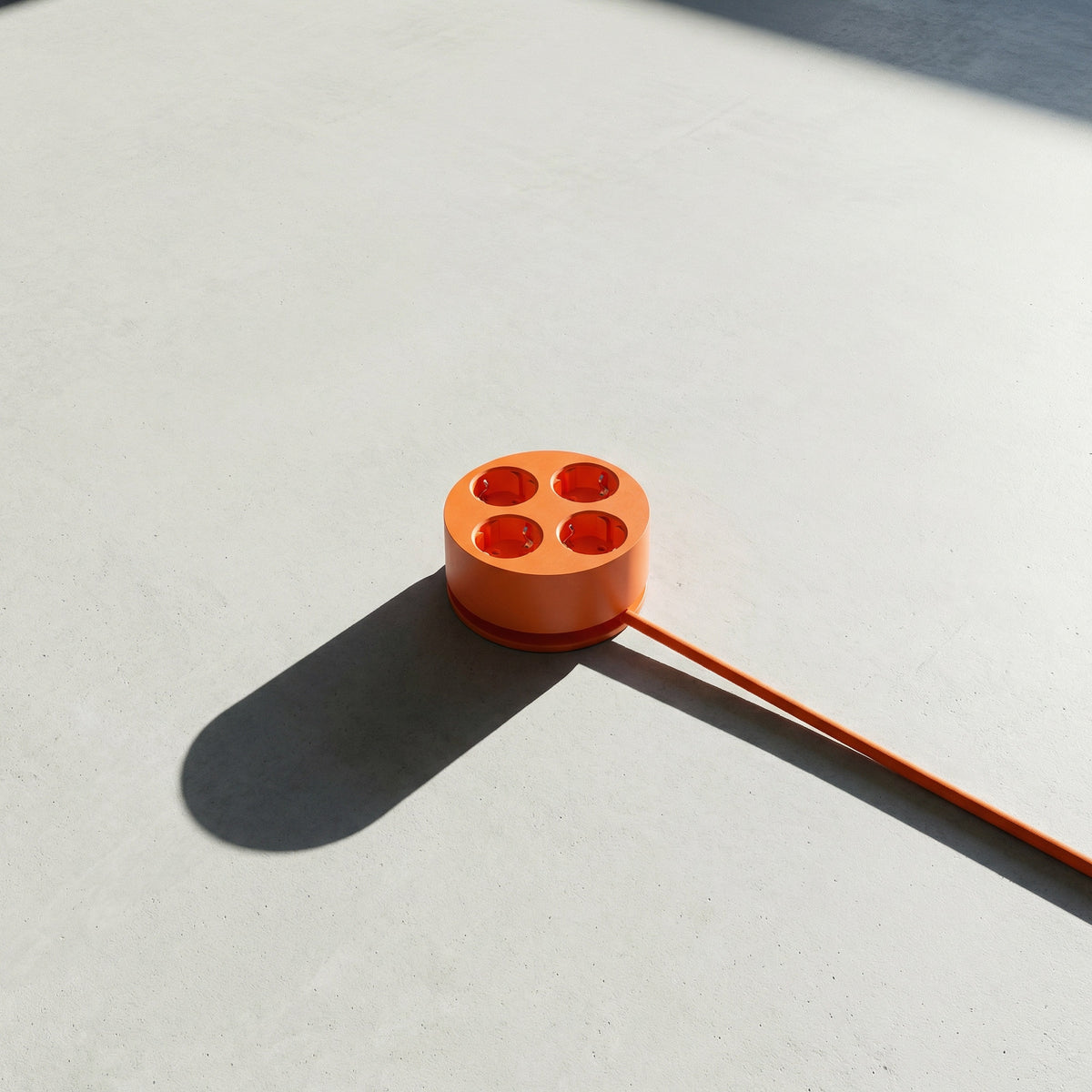 Power Strip Circular C2 – 4 Sockets Round, Ø 12.4 cm | Cords