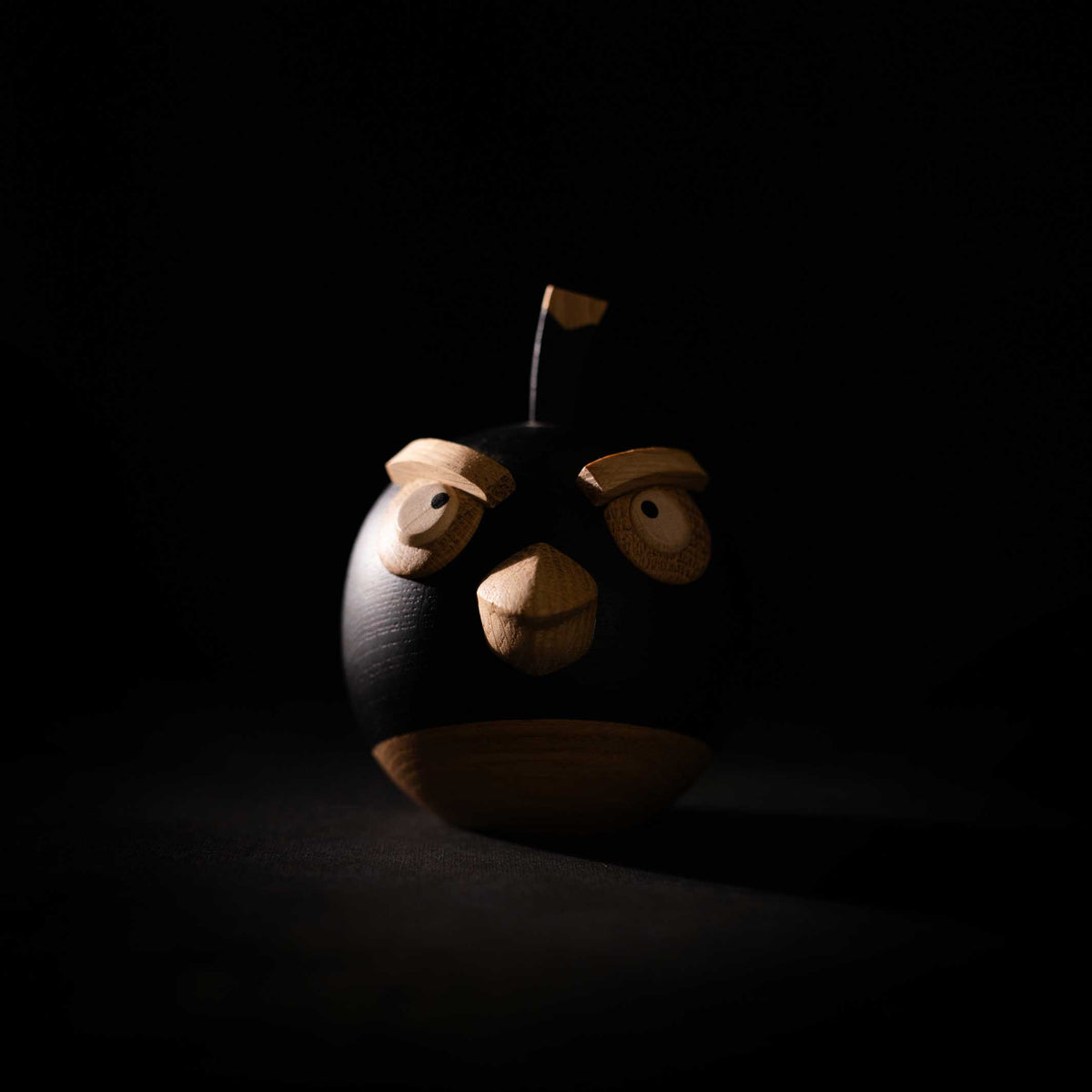 Holzfigur Bomb Klein – Eiche · 9 cm | boyhood × Angry Birds