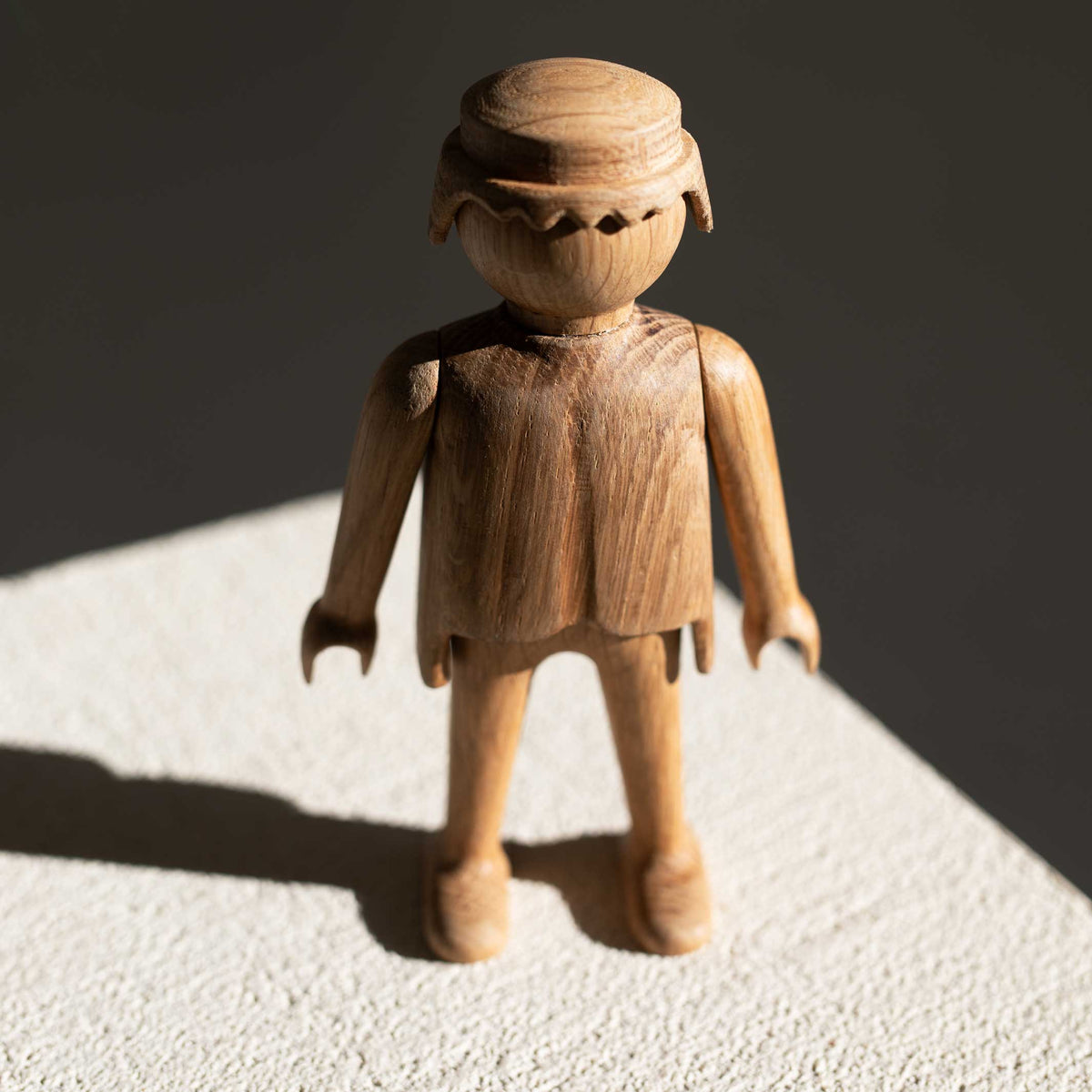 Holzfigur Playmobil Man Klein – Eiche · 17 cm | boyhood