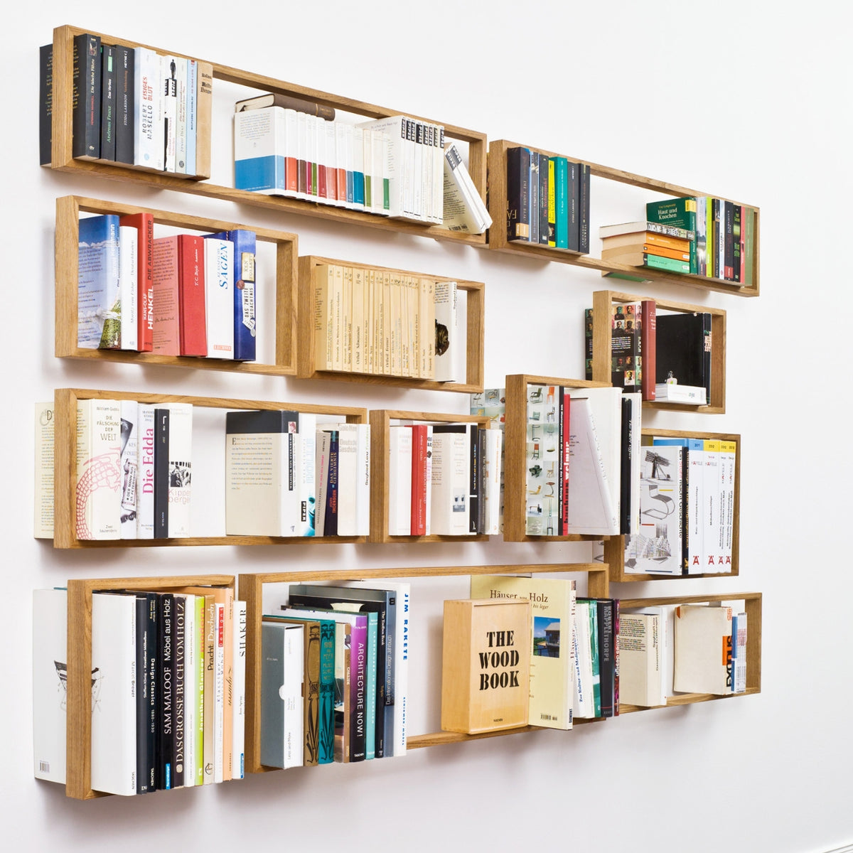 REGAL B - Schwebendes Bücherregal - Wandregal | das kleine b