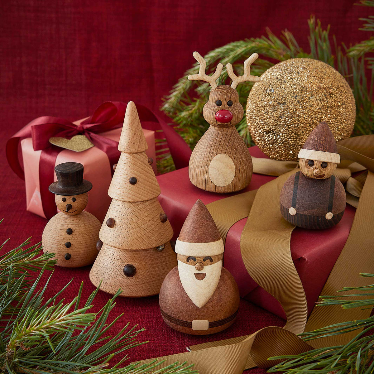 Holz-Weihnachtsmann Santa – Eiche · 11 cm | Spring Copenhagen