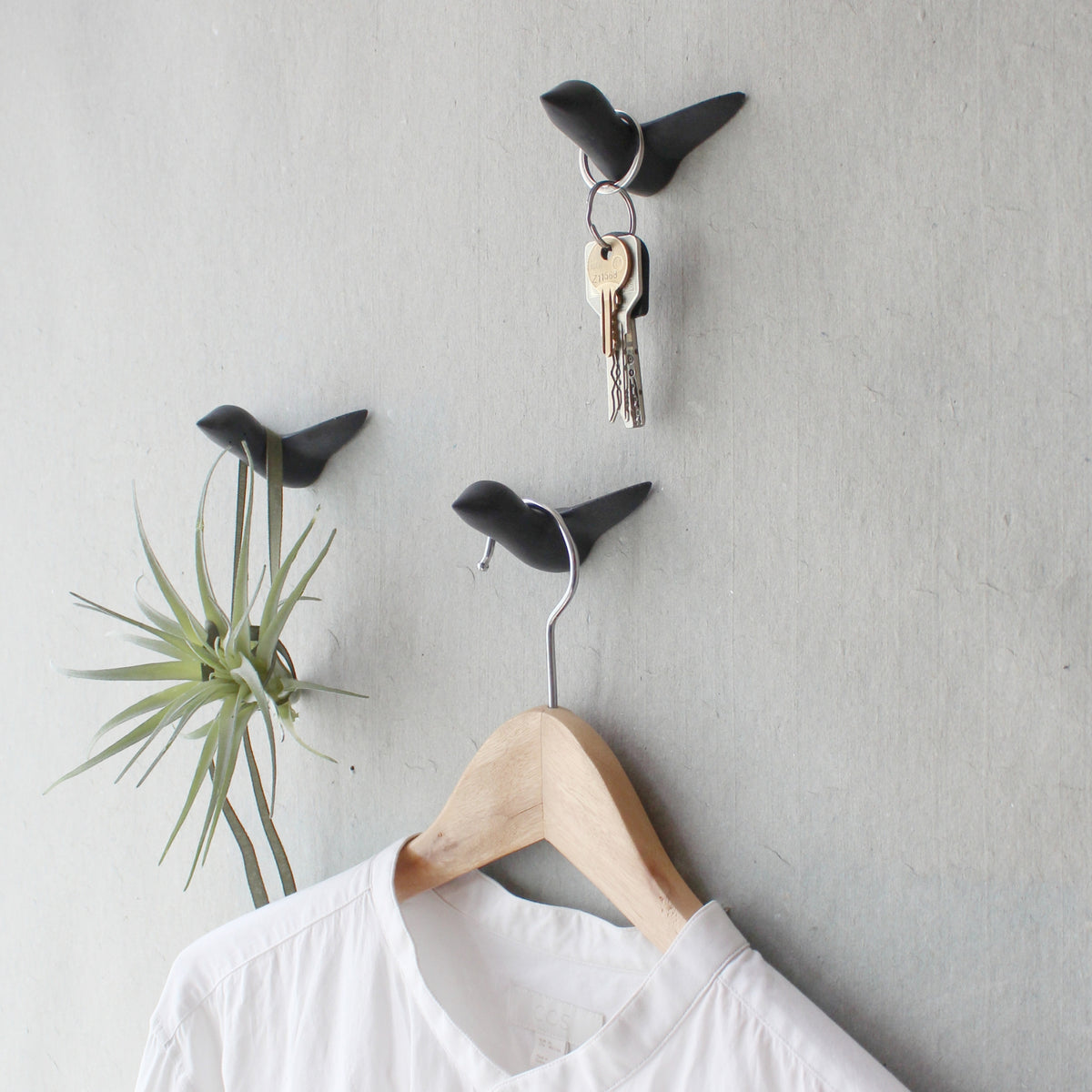 MINI BIRD SWARM - coat hooks - set of 3 birds - small | Formpoet