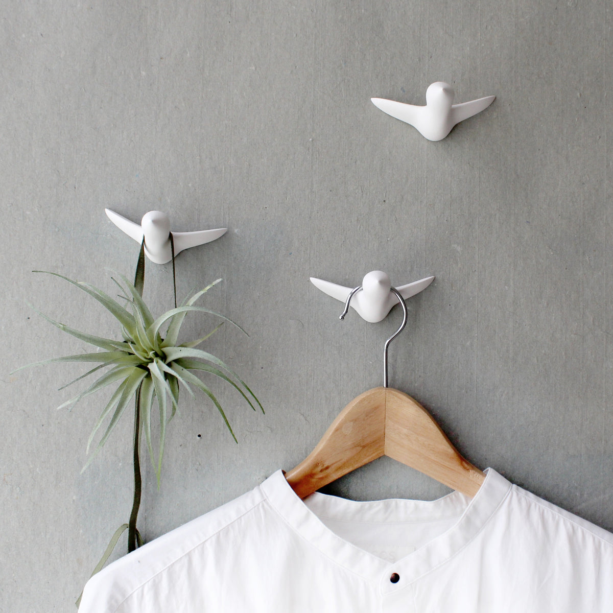 MINI BIRD SWARM - coat hooks - set of 3 birds - small | Formpoet