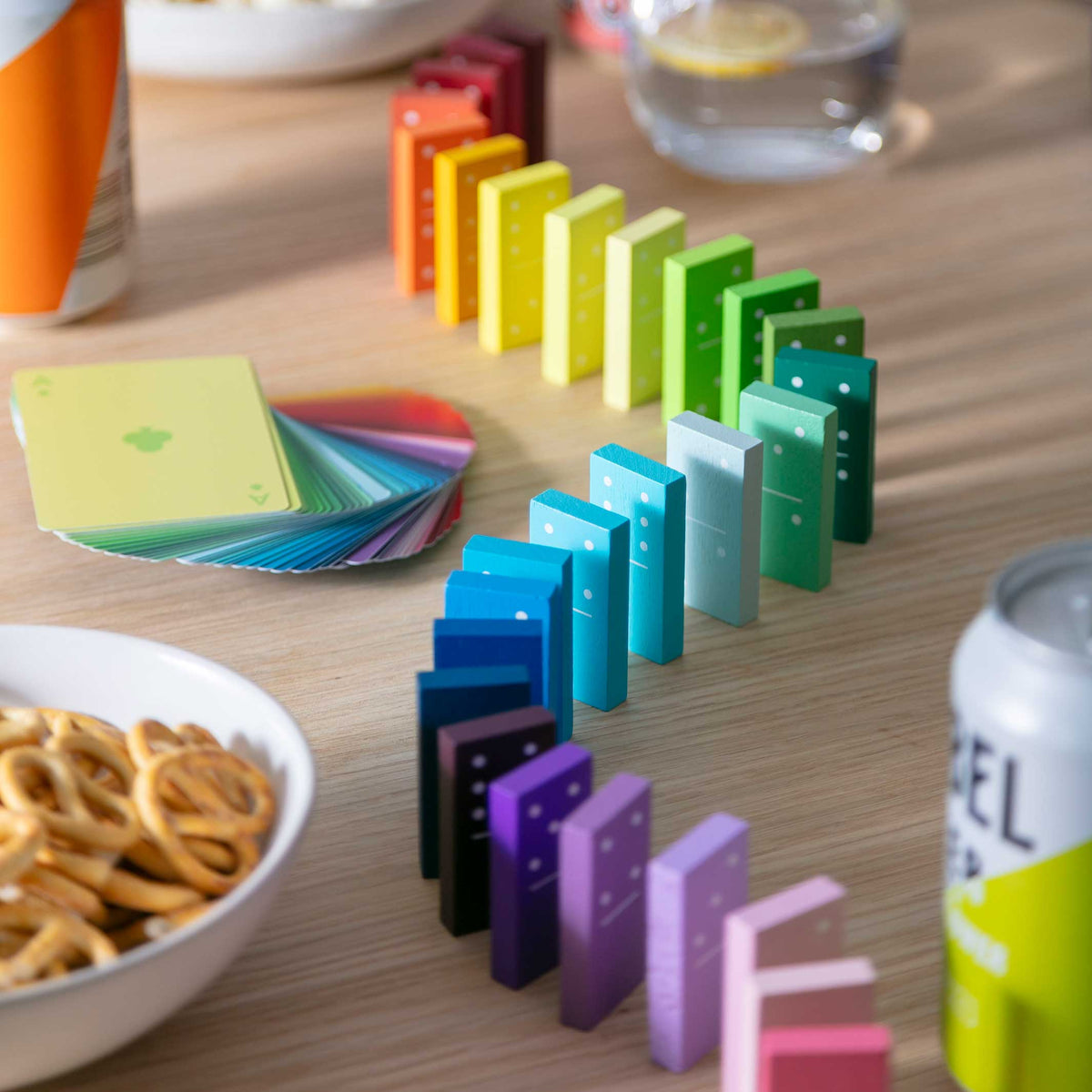 GRADIENT DOMINOES | Holz-DOMINO SPIEL m. 28 Steinen | Block Design