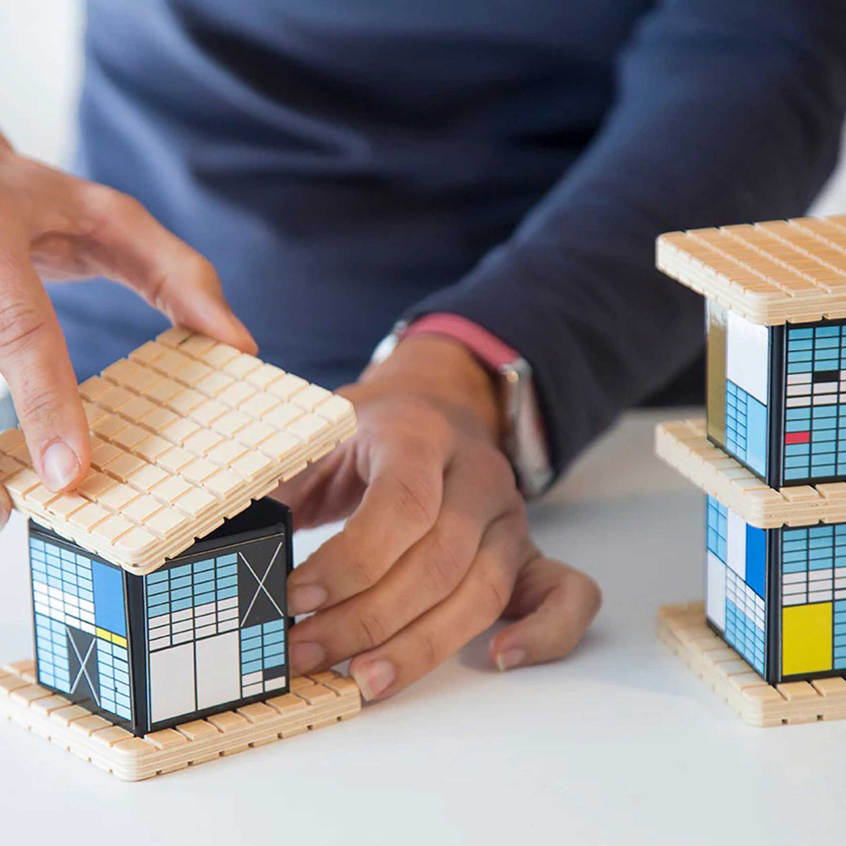 Konstruktionsspiel "House Eames" – Holz · Metall | Beamalevich