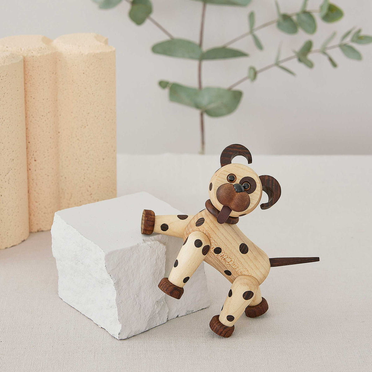 Holzwelpe Joy – Eiche · 11 cm | Spring Copenhagen