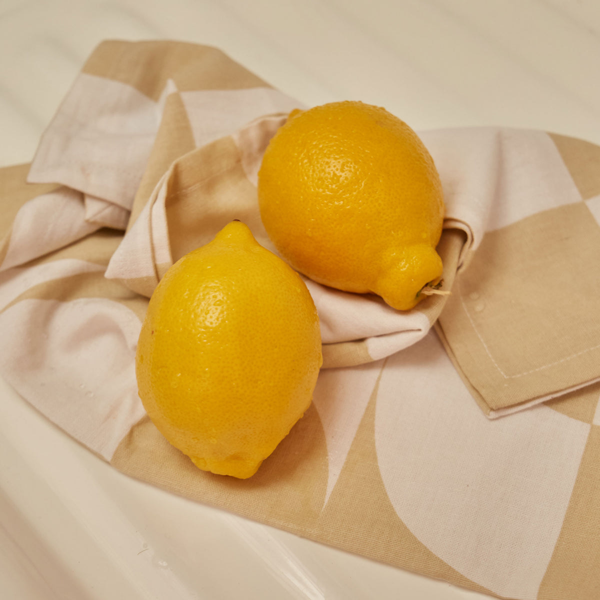 KALEIDO TEA TOWELS | Zwei GESCHIRRTÜCHER | Josh Itiola | Areaware