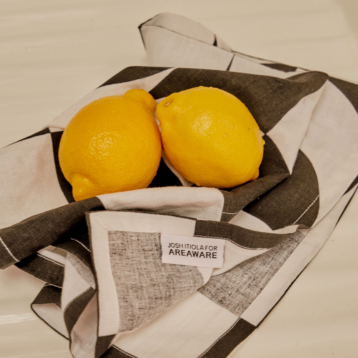 KALEIDO TEA TOWELS | Zwei GESCHIRRTÜCHER | Josh Itiola | Areaware
