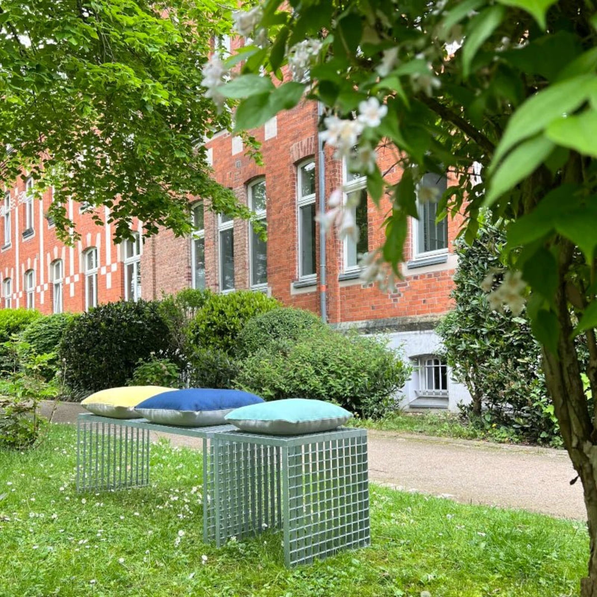 TÜRKIS & KREIDE - Outdoor Kissen - zweifarbig | hum