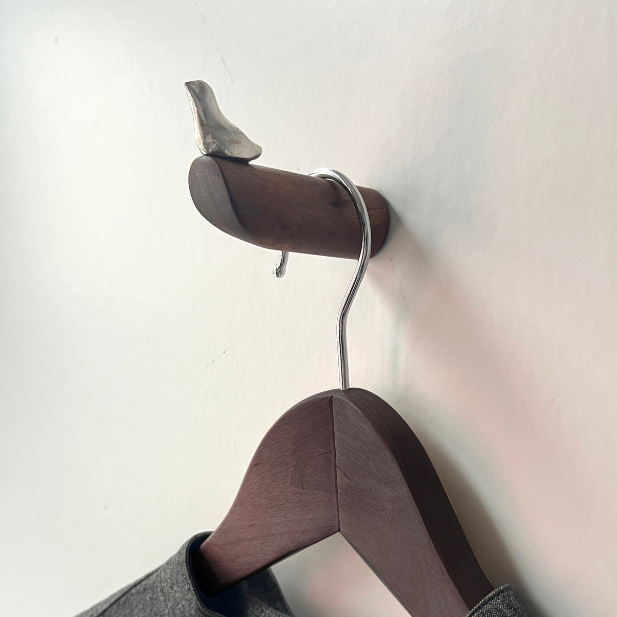 BIRD - coat hooks made of wood & pewter - set of 3 | Formpoet