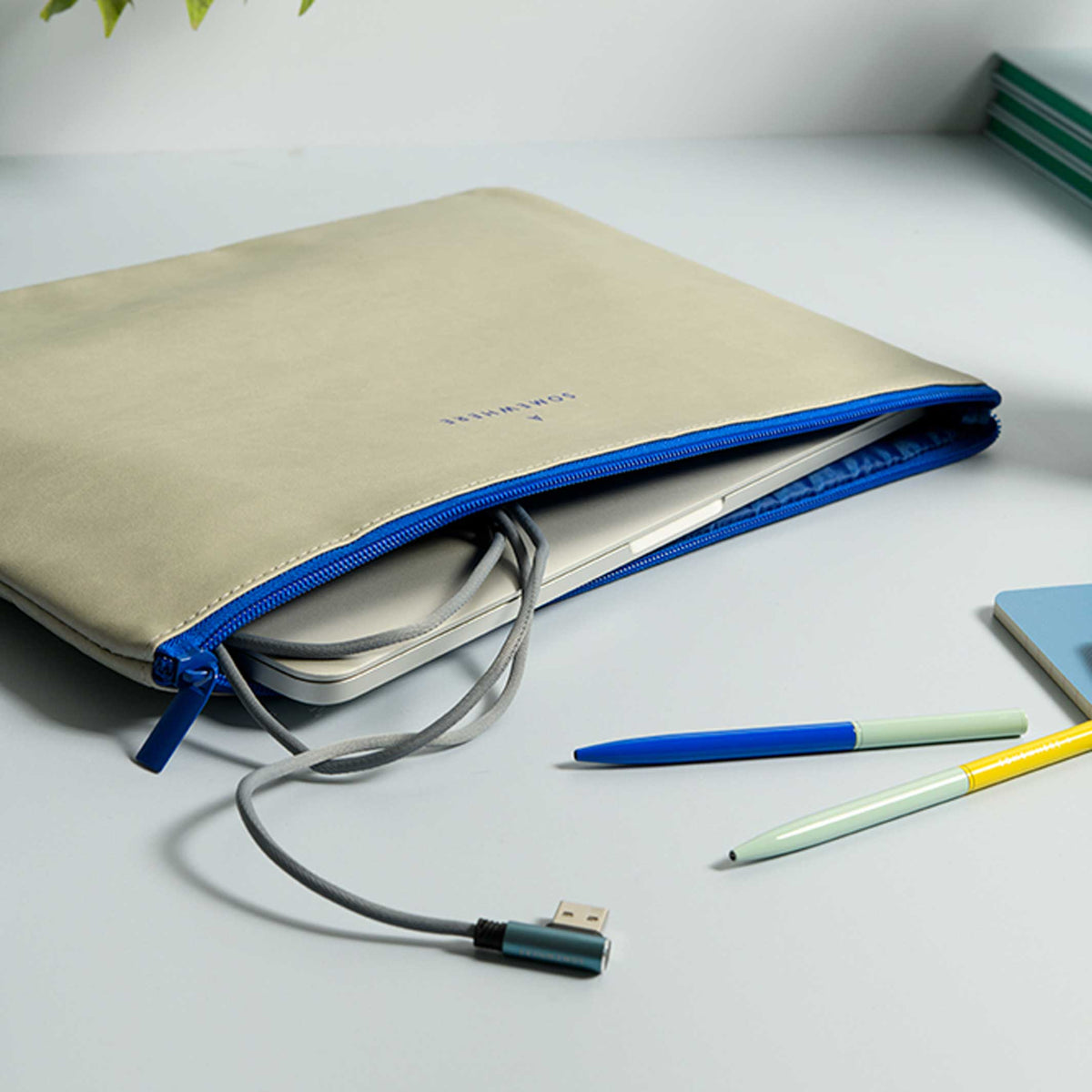MINIMALIST LAPTOP CASE 14 Zoll - graue Laptoptasche | Somewhere