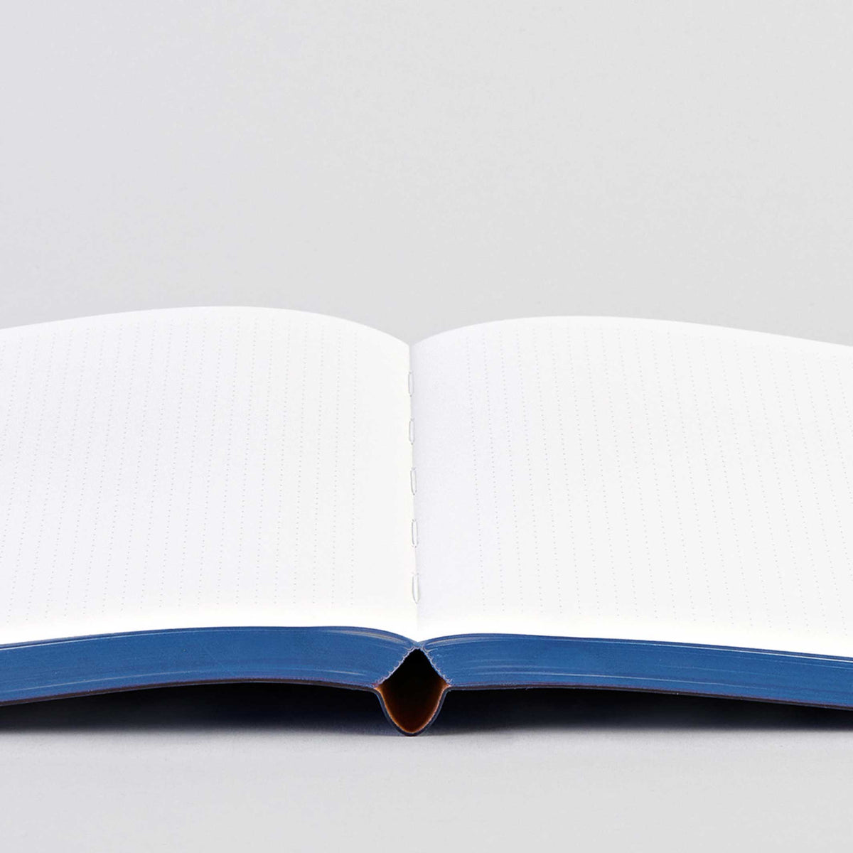 MAGIC IDEA | GRAPHIC L Serie | fluoreszierend leuchtendes NOTIZBUCH | Nuuna