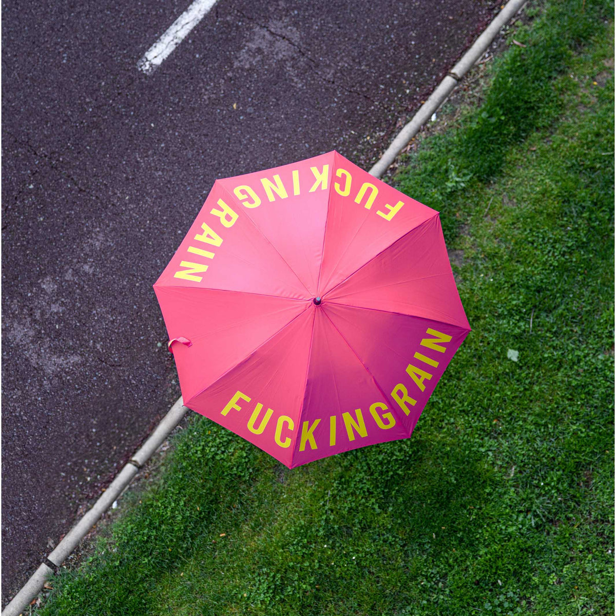 Umbrella "Fucking Rain" – Pink · Statement · Ø 106 cm | Fisura