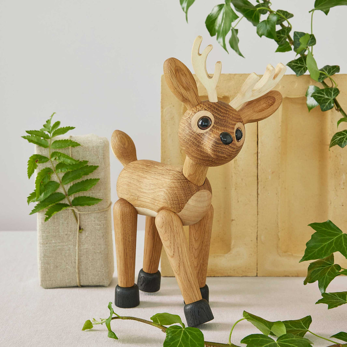 Holzhirsch Star – Eiche · 14 cm | Spring Copenhagen