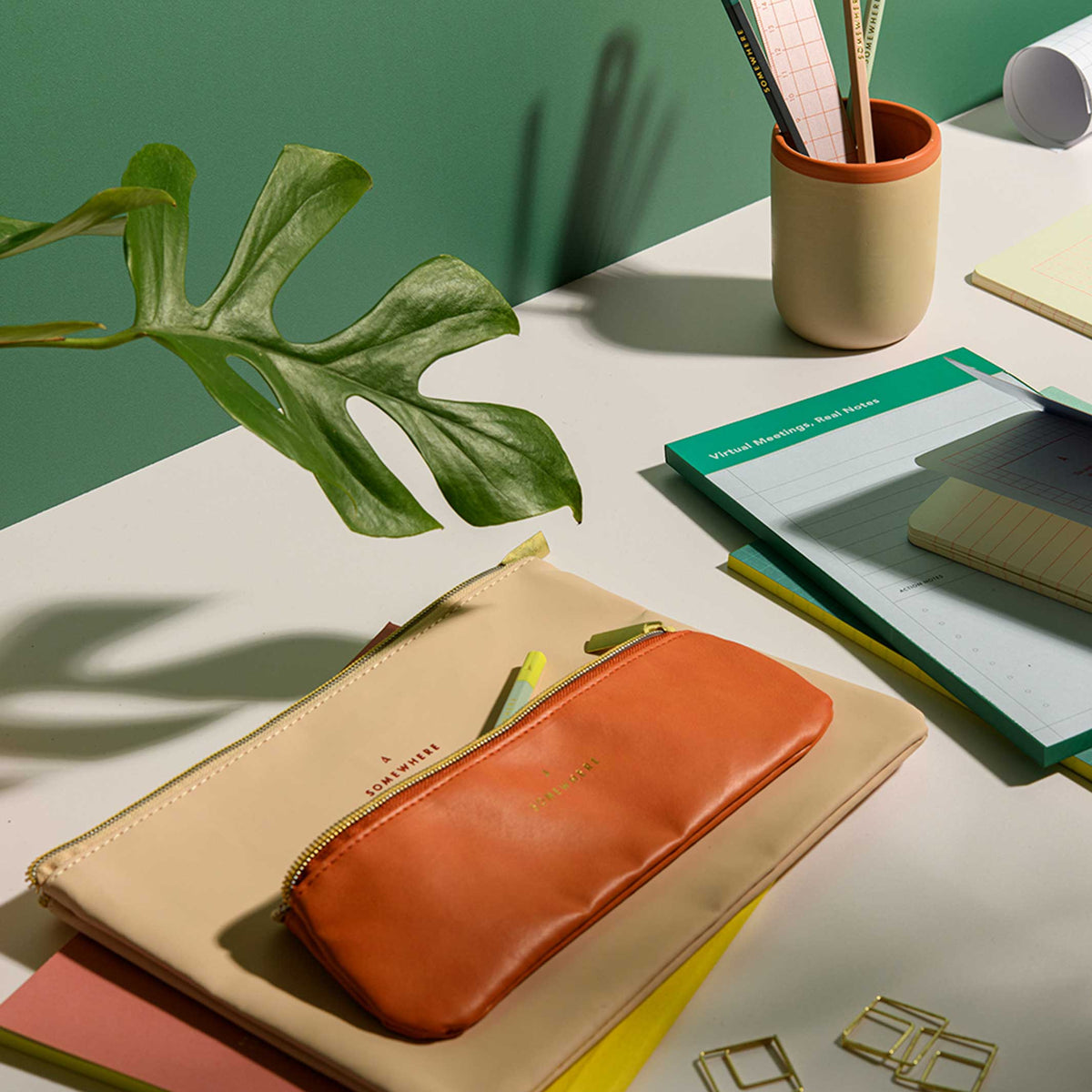 CARRY-ALL POUCH - hautfarbige Tasche - 25x18 cm | Somewhere