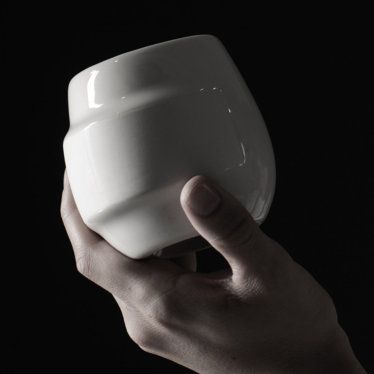 YUAN 02 - medium cup - handle-free design made of porcelain | HONiSTUDIO