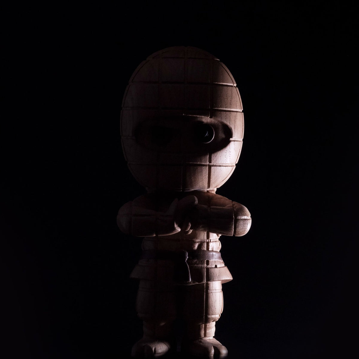 Holzfigur "Ternet Ninja" Klein – Eiche · 15 cm | boyhood