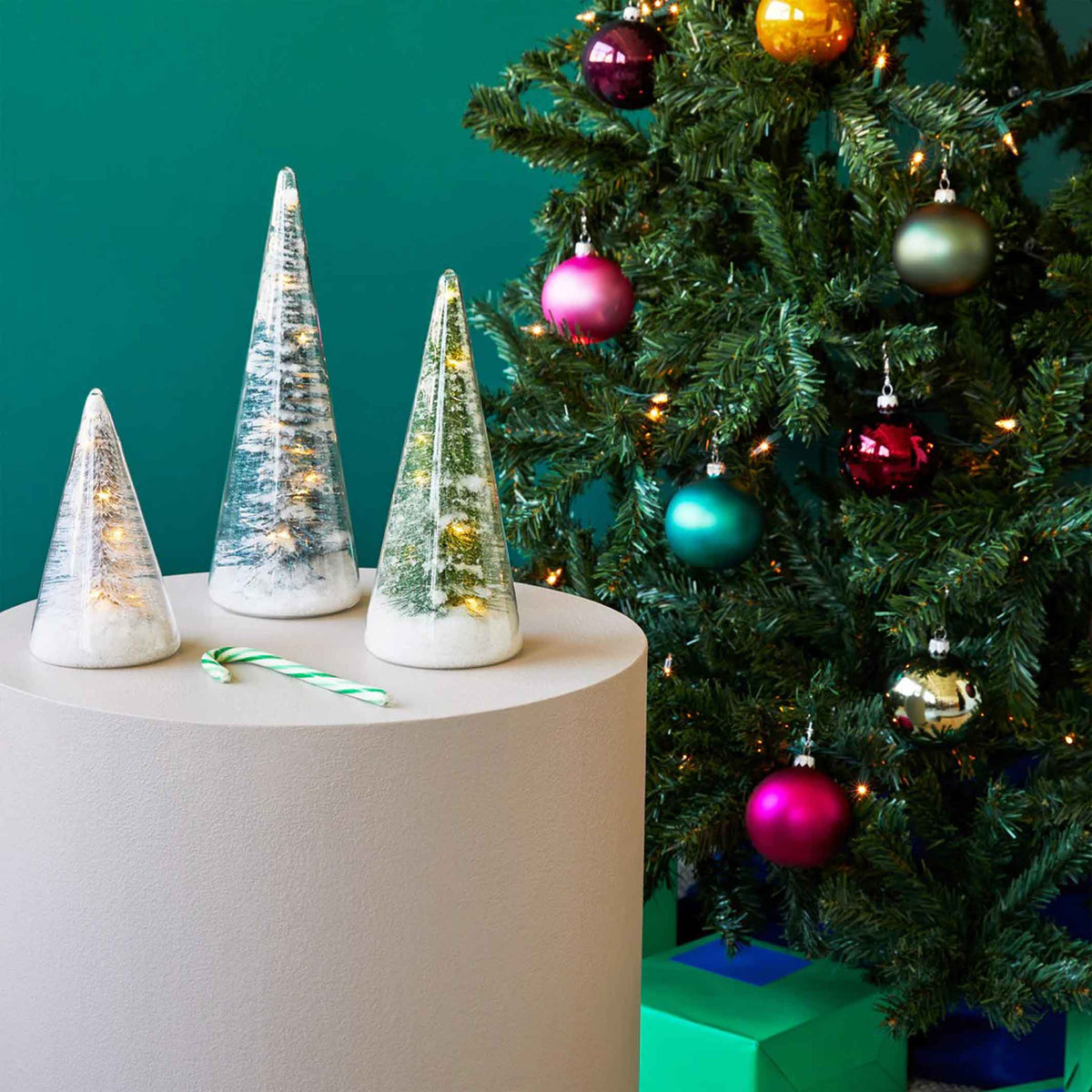 WINTER SPRUCE - Glas-Tannenbäume mit LED Beleuchtung - 3er Set | MoMA