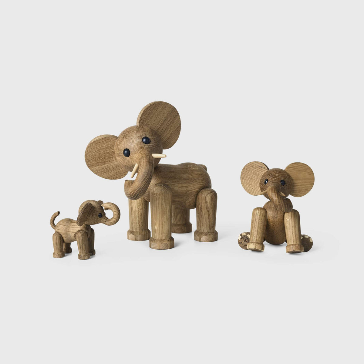 Holzelefant Maggie XL – Eiche · 24 cm | Spring Copenhagen