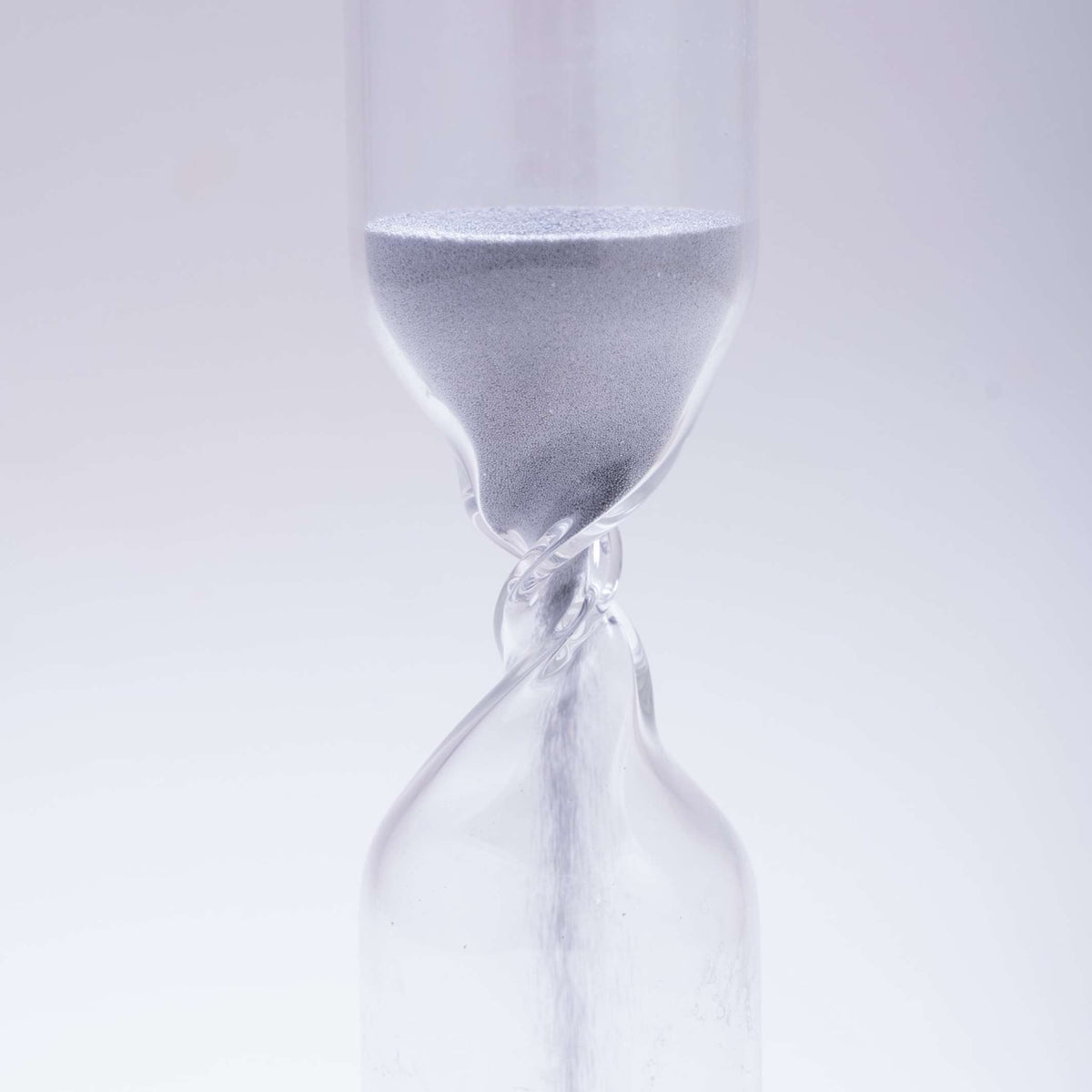 TIMELESS - meditative Sanduhr ohne Zeitmessung - mundgeblasenes Klarglas - Studio Cohaku | 100percent