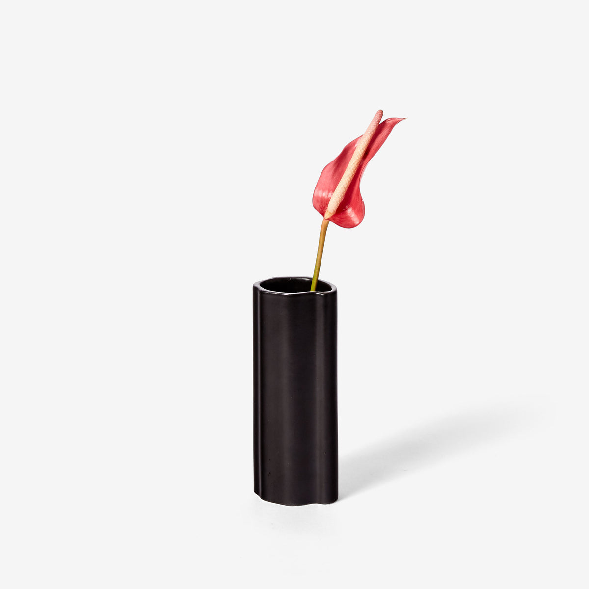 ASSEMBLY DESK VESSEL | schwarzer KÖCHER oder VASE | Alex Proba | Areaware