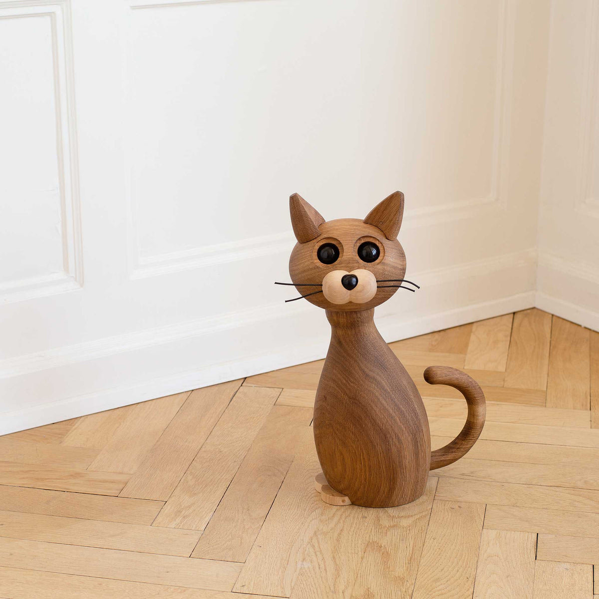 Holzkatze Big Lucky Groß – Eiche · 42 cm | Spring Copenhagen