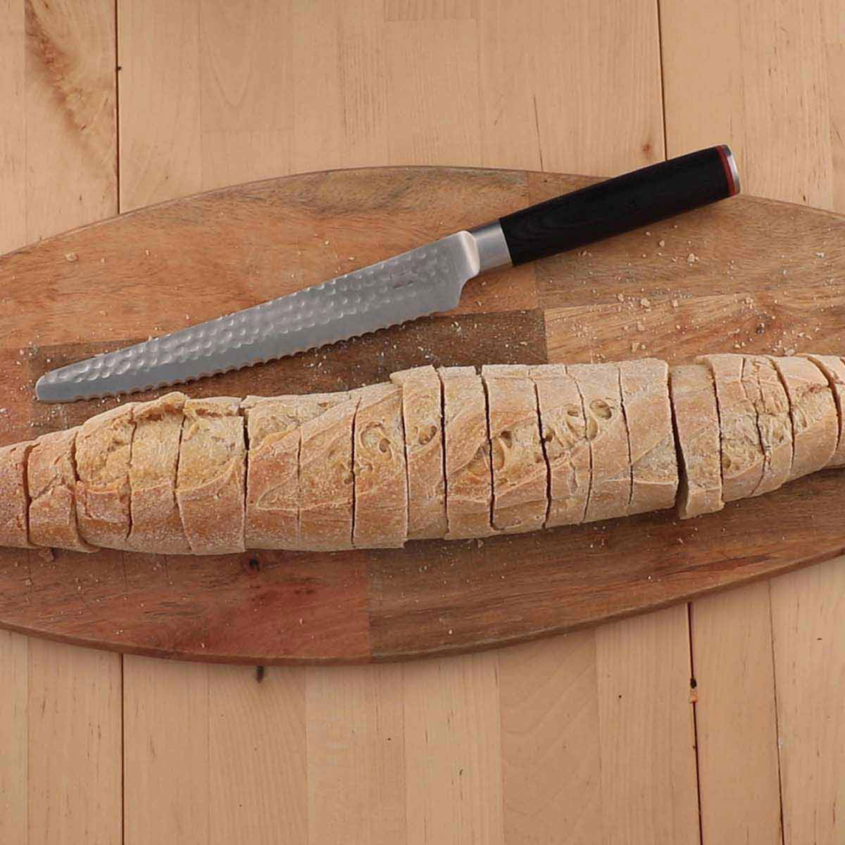 Gezacktes BROTMESSER | hölzerne Saya & Bambus-Geschenkbox | 20cm Klinge | Kotai