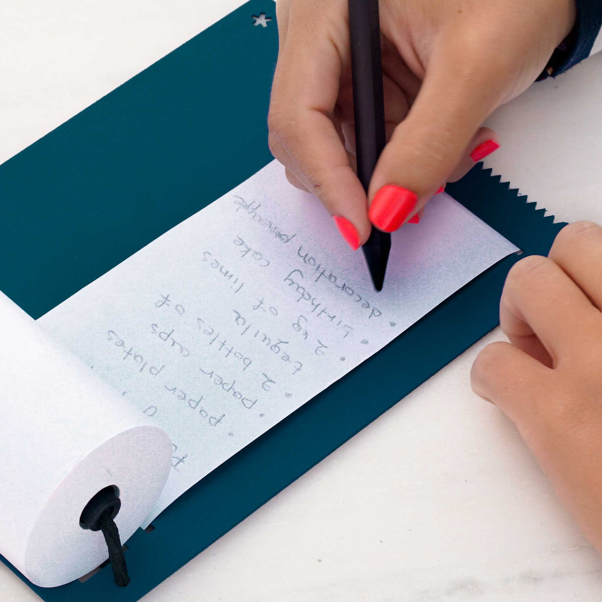 NOTE ROLLER | NOTIZROLLENHALTER & SCHREIBBOARD m. Notizrolle | Roman Luyken | Peppermint Products