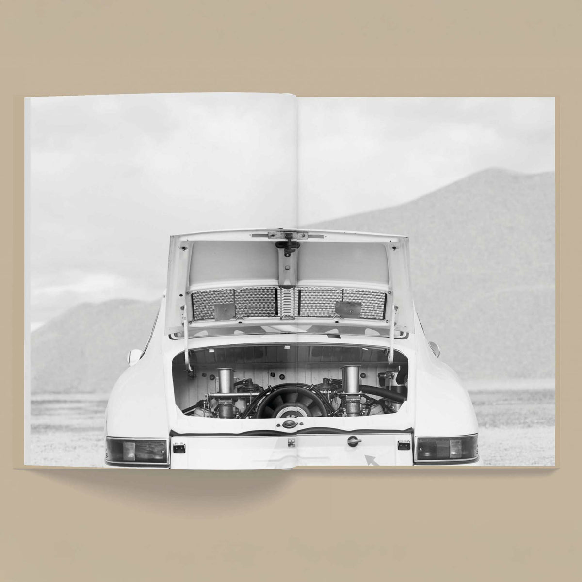 Bildband "Under the Sun" Vol. 1 Porsche – Hardcover | Mirage