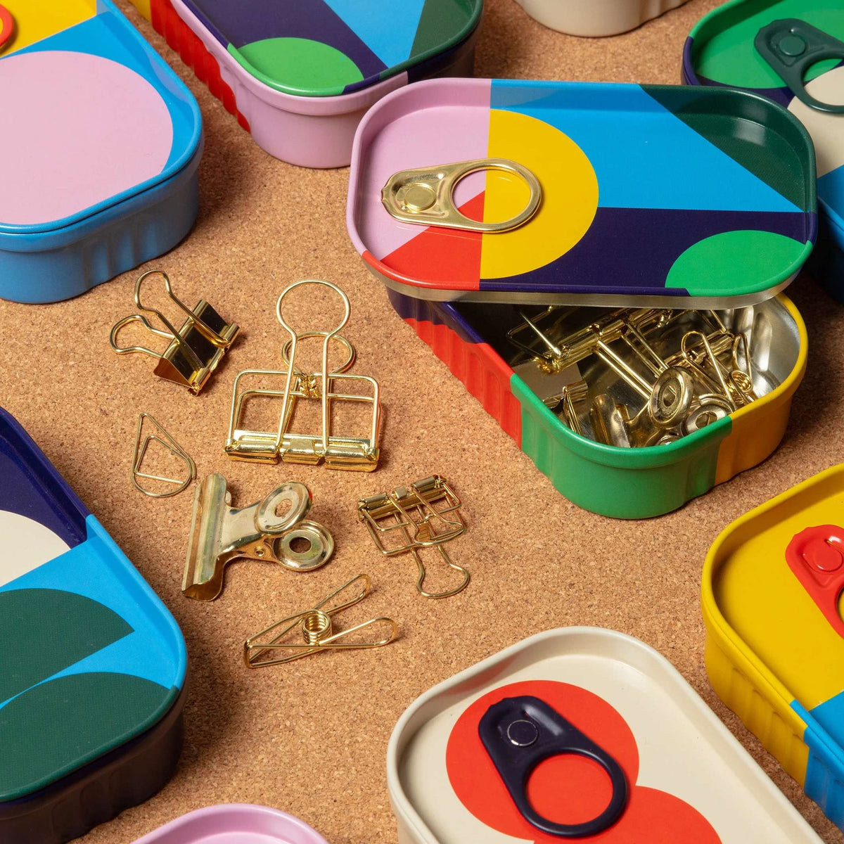 Foldback-Klammern "Tidy Desk" – Gold · in Dose | Block Design
