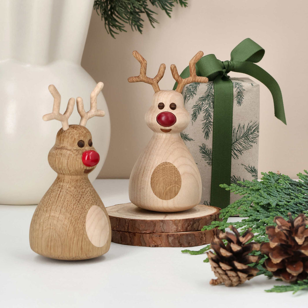 Wooden Reindeer Dizzie – Oak · 12 cm | Spring Copenhagen