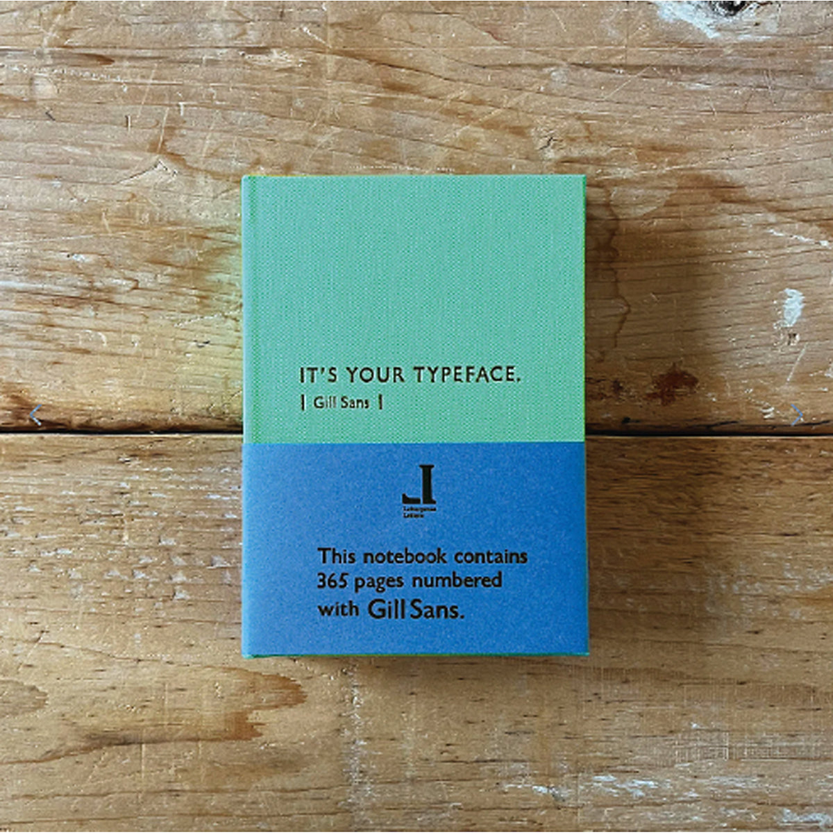 Notizbuch Typeface Gill Sans – Letterpress, A6 Hellgrün, Japan | Tomigaya · Geschenk Design