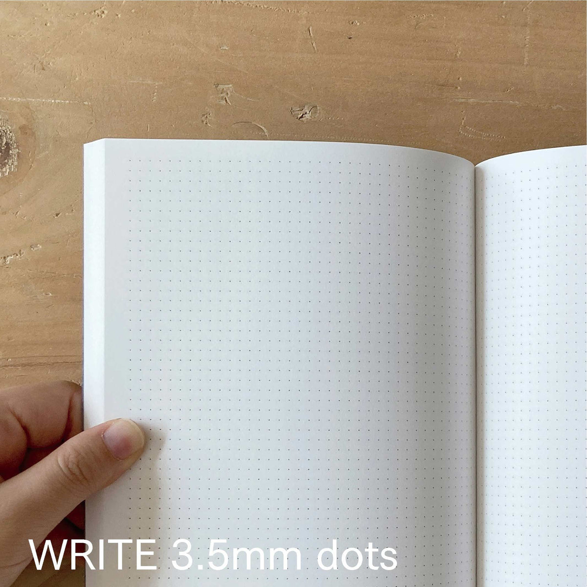 Notizbuch Write Condensed – Letterpress, A5, Punktraster | Tomigaya
