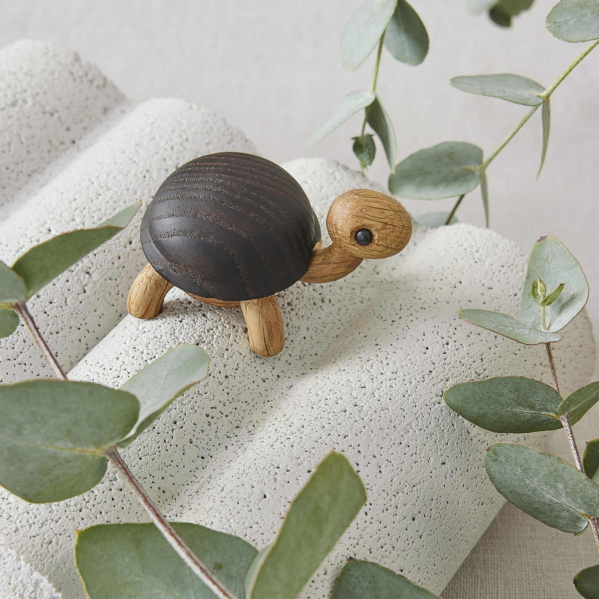 Holzschildkröte Sporty – Eiche · 6,5 cm | Spring Copenhagen