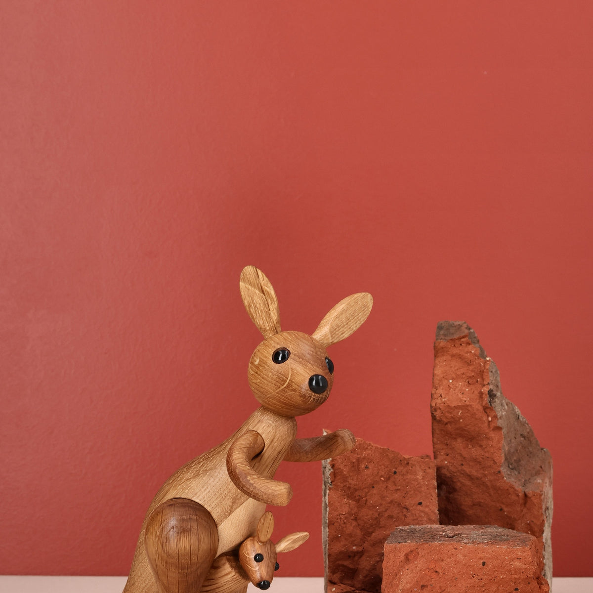 Holzkänguru Sydney – 16,5 cm · Tierfigur | Spring Copenhagen · Tischdeko