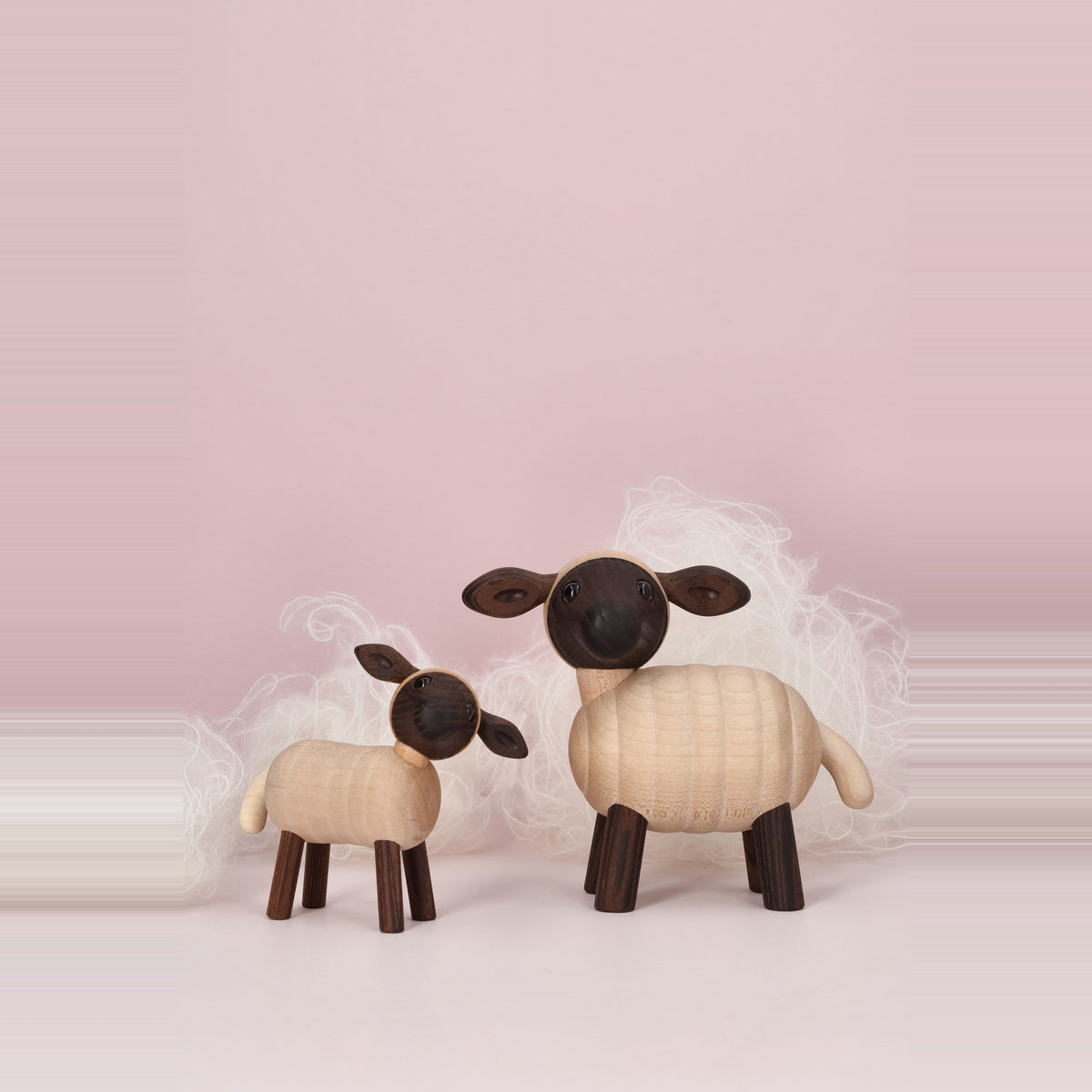 Holzlamm Will – 8,5 cm · Tierskulptur | Spring Copenhagen · Tischdeko