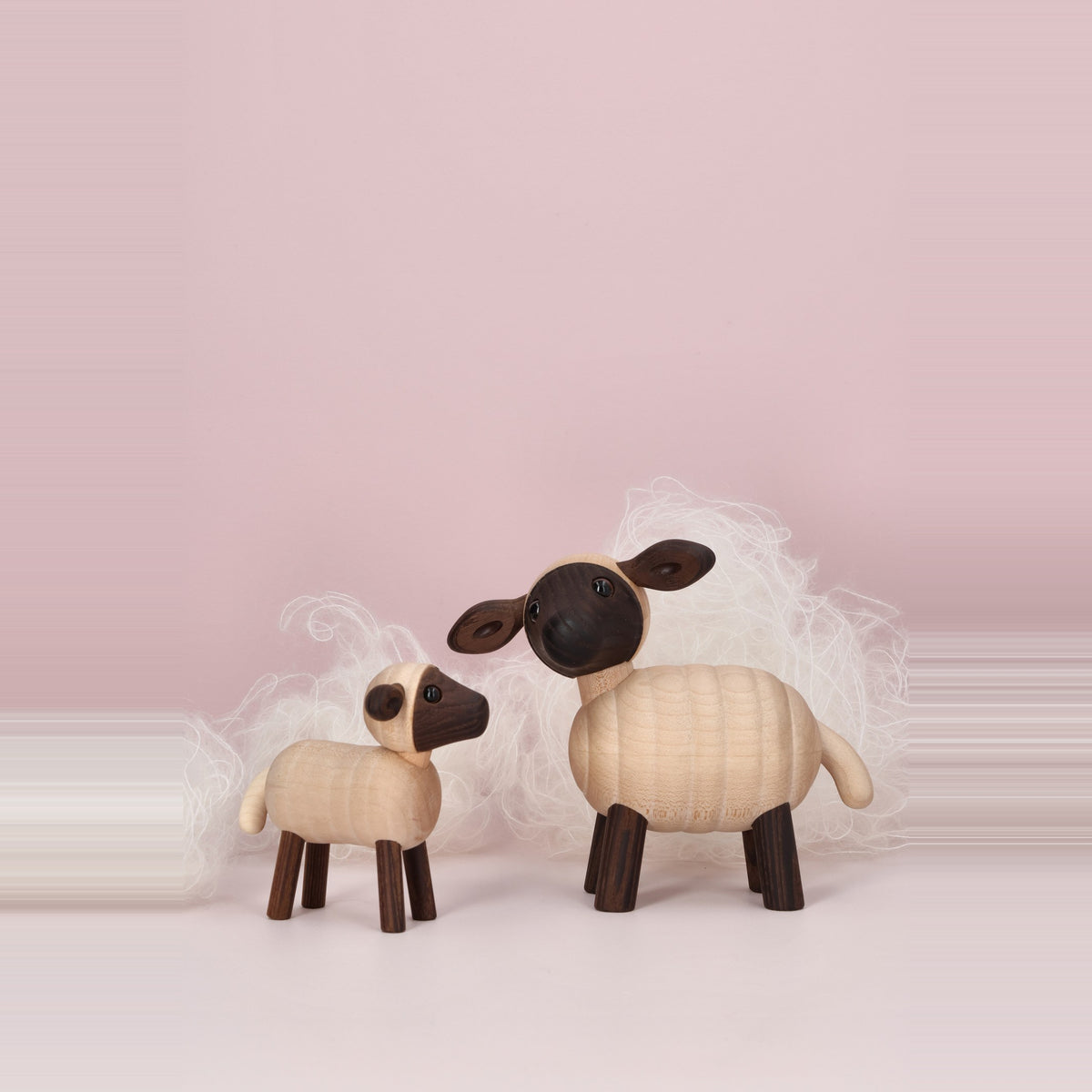 Holzlamm Will – 8,5 cm · Tierskulptur | Spring Copenhagen · Tischdeko