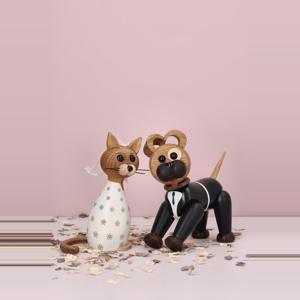 Holzfiguren Happy & Lucky – 12,5 cm · Pärchen | Spring Copenhagen · Liebesgeschenk