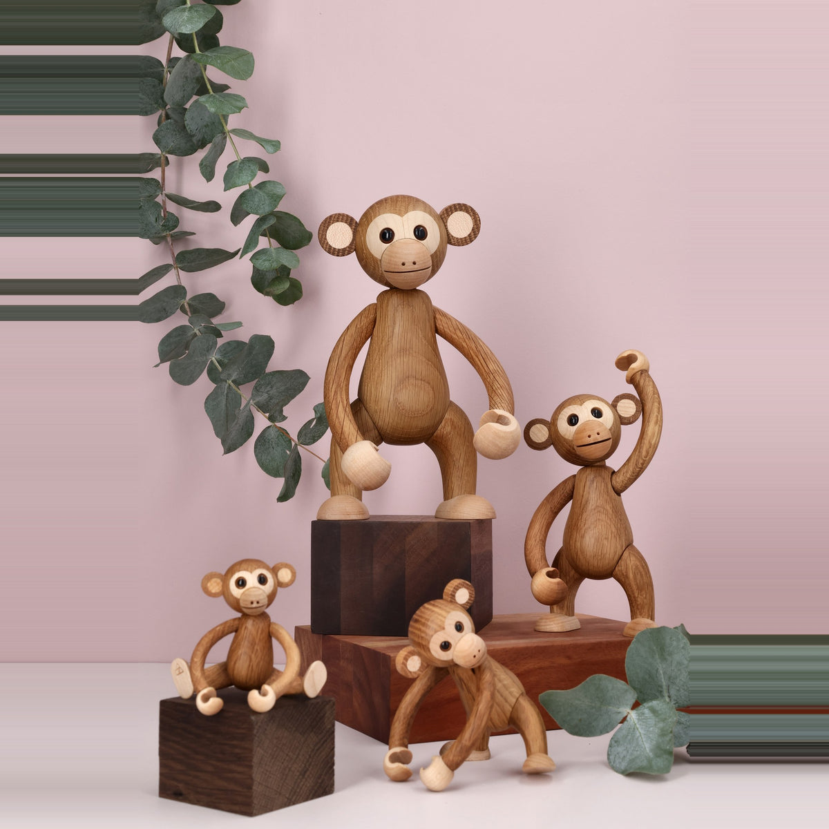 Holzaffe Funky – 21 cm · Tierfigur | Spring Copenhagen · Tischdeko