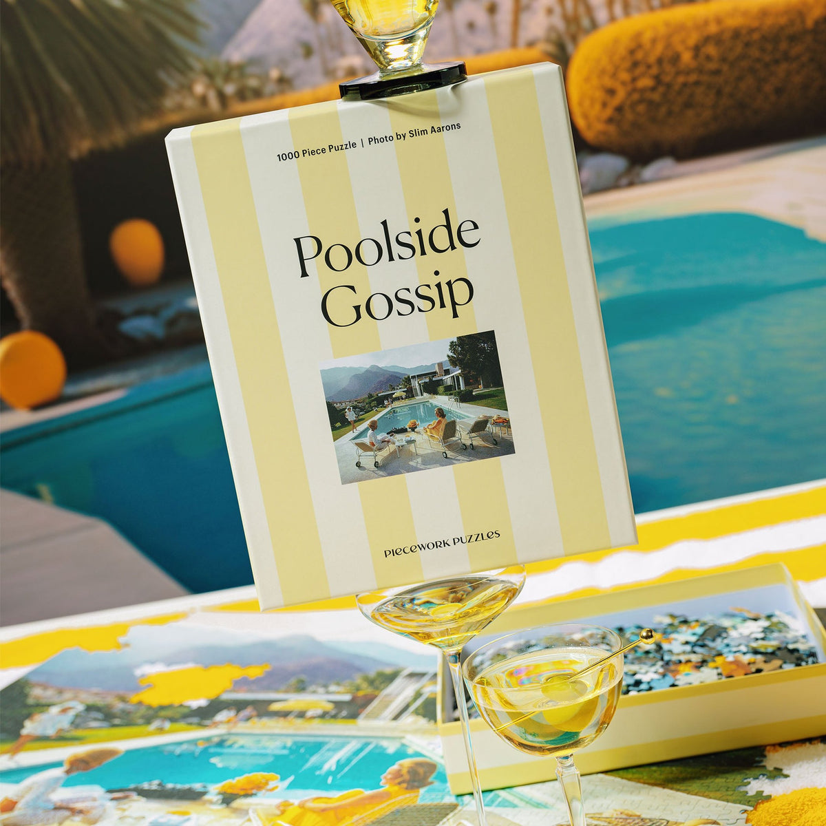 Puzzle "Poolside Gossip" – 1000 Teile · 49 × 68 cm | Piecework